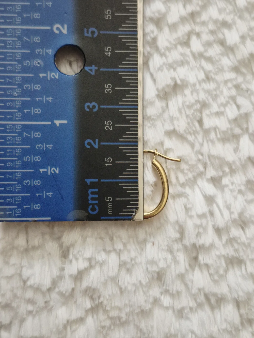 Vintage 18k Yellow Gold Oval Hoop Earrings
